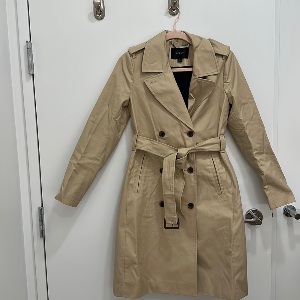 J. Crew icon trench. Great condition. Size 2.